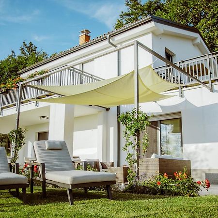 Apartament Hisa Dobrega Pocutja Kozina Zewnętrze zdjęcie