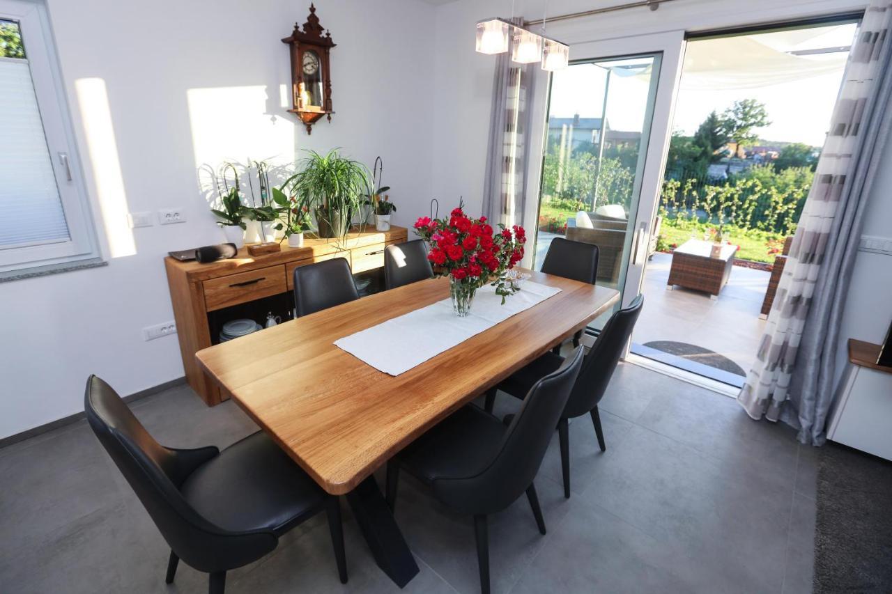 Apartament Hisa Dobrega Pocutja Kozina Zewnętrze zdjęcie