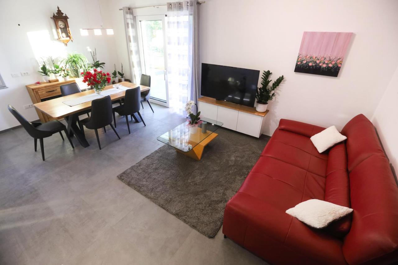 Apartament Hisa Dobrega Pocutja Kozina Zewnętrze zdjęcie