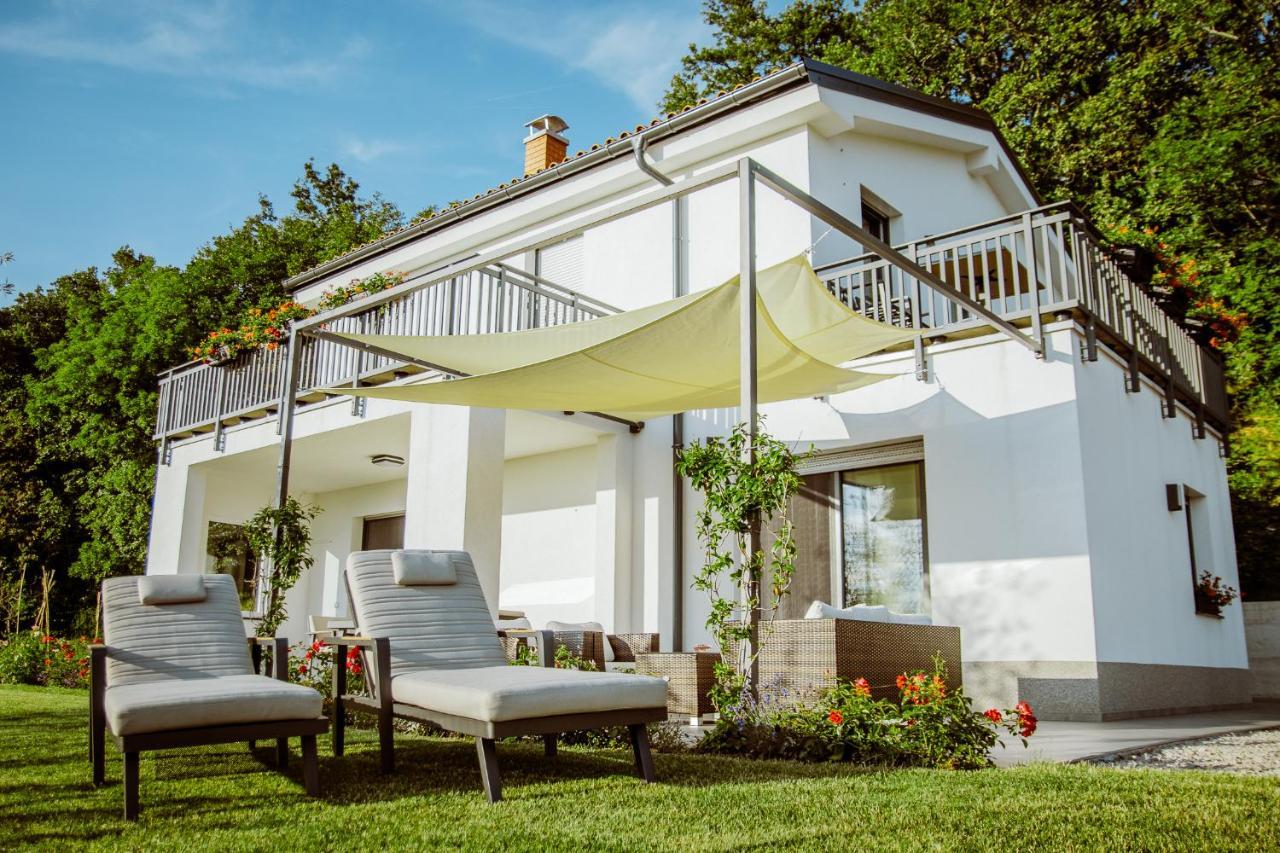 Apartament Hisa Dobrega Pocutja Kozina Zewnętrze zdjęcie